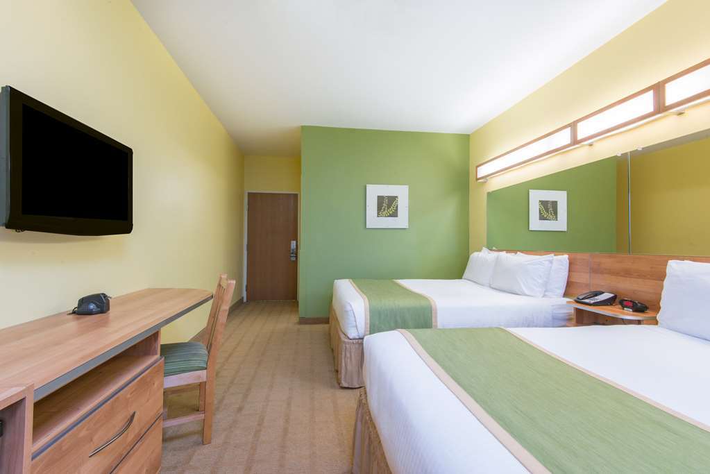 Microtel Inn And Suites By Wyndham Opelika Szoba fotó